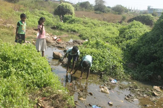 ୱାର୍ଡ ନଂ ୧ : ଡ୍ରେନ୍‌ ଓ ଆବର୍ଜନା ସମସ୍ୟା ସୁଧୁରିନି