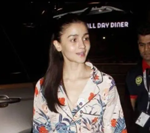 ଚର୍ଚ୍ଚାରେ ଆଲିଆ ଭଟ୍ଟଙ୍କ ନାଇଟ୍‌ ସୁଟ୍‌, ଦାମ୍‌ ଜାଣି ଆଶ୍ଚର୍ଯ୍ୟ ହେବେ!