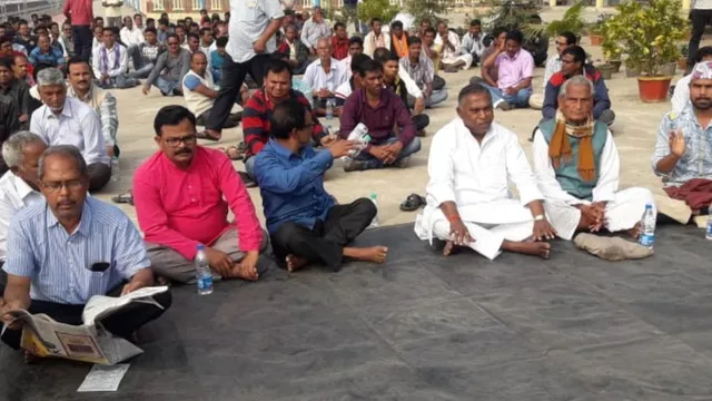 ଅନୁଗୁଳ: ଇଣ୍ଟରସିଟି ଟ୍ରେନ ରହଣି ଦାବିରେ ବାମୁର ଠାରେ ୧୨ ଘଣ୍ଟିଆ ରେଳରୋକ