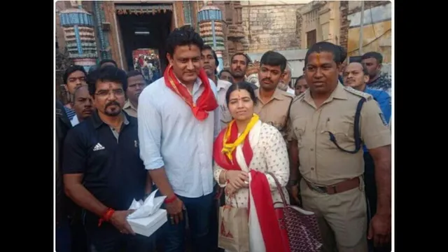 ଝିଅ ଜନ୍ମଦିନରେ ପୂର୍ବତନ କ୍ରିକେଟର ଅନୀଲ କୁମ୍ବଲେ ଶ୍ରୀମନ୍ଦିର ଅାସି ଜଗନ୍ନାଥଙ୍କୁ ଦର୍ଶନ କଲେ