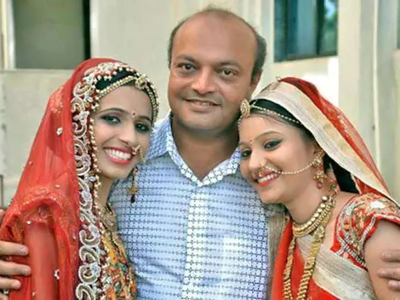 ୨୬୧ଜଣ ନିରାଶ୍ରୟା ଯୁବତୀଙ୍କ କନ୍ୟାଦାନ କରିବାକୁ ଯାଉଛନ୍ତି ଏହି ବ୍ୟବସାୟୀ, ୯ବର୍ଷ ମଧ୍ୟରେ କରି ସାରିଲେଣି ୨,୮୬୬ଟି ନିରାଶ୍ରୟା ଯୁବତୀଙ୍କ କନ୍ୟାଦାନ