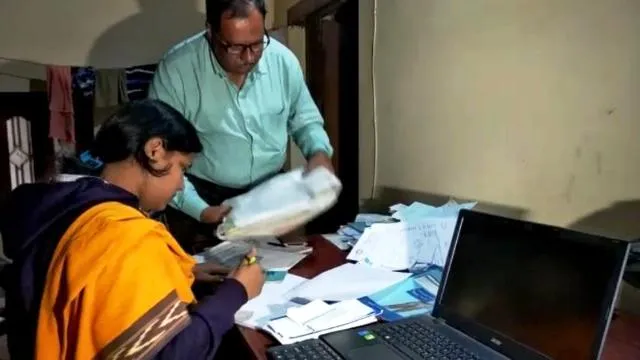 ଭଦ୍ରକ:ଡିଆରଡିଏ କମ୍ପ୍ୟୁଟର ପ୍ରୋଗ୍ରାମରଙ୍କ ଭଦ୍ରକ, ପୁରୀ, ଭୁବନେଶ୍ୱର ଘରେ ଭିଜିଲାନ୍ସ ଚଢ଼ାଉ