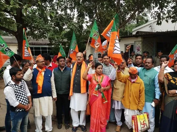 ଧାନ ମଣ୍ଡି ଖୋଲାନଯିବା ପ୍ରସଙ୍ଗ : ରାଜ୍ୟବ୍ୟାପୀ ବିଜେପି କୃଷକ ମୋର୍ଚାର ବିକ୍ଷୋଭ