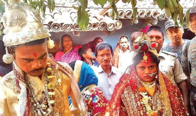 ସାତ୍‌ ଫେରା ସାରି ବର ମଥାରେ ସିନ୍ଦୁର ଭରିବାକୁ ଯାଉଥିବା ବେଳେ ବିବାହ କରିବାକୁ ମନାକଲା କନ୍ୟା, ଏହା ଥିଲା କାରଣ...