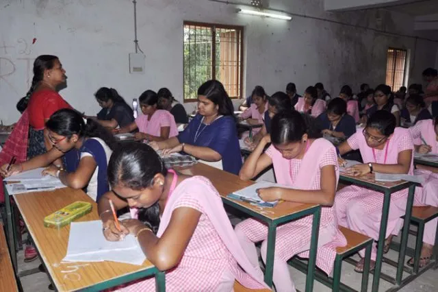 ବଦଳିବ ଯୁକ୍ତ୩ ପାଠ୍ୟକ୍ରମ