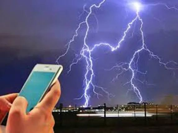 ଫୋନ୍‌ରେ ଡାଉନ୍‌ଲୋଡ୍‌ କରି ନିଅନ୍ତୁ ଏହି ଆପ୍‌,ବିଜୁଳି ମାରିବାର ୪୦ମିନିଟ୍‌ ପୂର୍ବରୁ ଦେବ ସୂଚନା