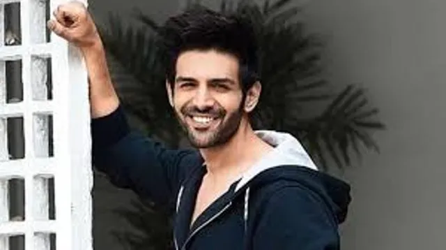 ବଲିଉଡ୍‌ ଇଭେଣ୍ଟକୁ ଆସିଥିବା ବେଳେ ବାପା-ମା’ଙ୍କଠାରୁ ଅଲଗା ହୋଇଯାଇଥିଲା ଶିଶୁ ! ଅଭିନେତା କାର୍ତ୍ତିକ ଆର୍ୟନ ତା’ପରେ କ’ଣ କଲେ ଜାଣନ୍ତୁ