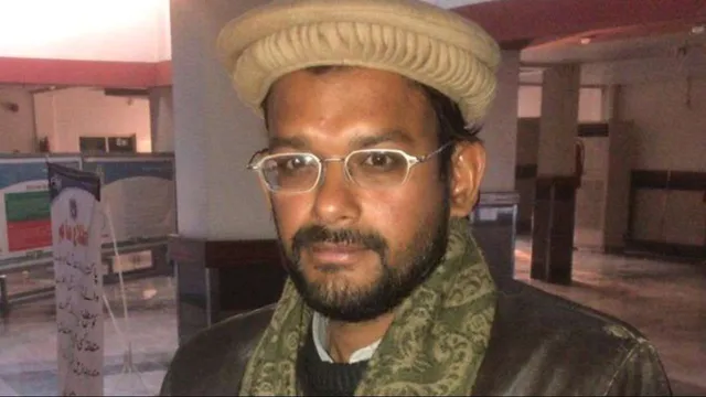 ଫେସ୍‌ବୁକ୍‌ରେ ପ୍ରେମରେ ପଡ଼ନି: ଅନ୍‌ସାରି