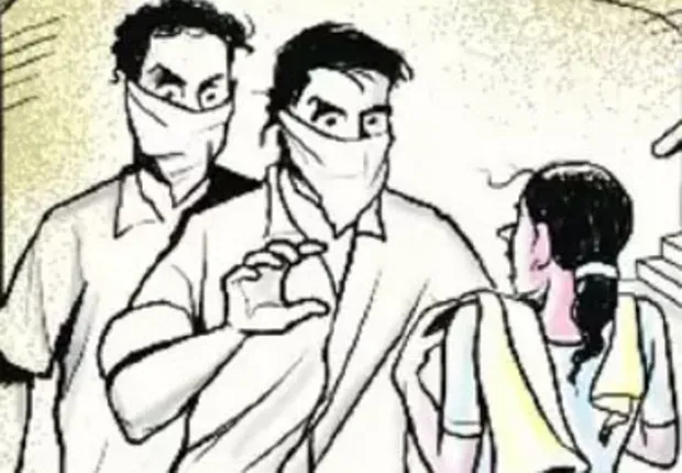 ଅସୁରକ୍ଷିତ ରାଜଧାନୀ : ମା’ ସମ୍ମୁଖରେ ଝିଅକୁ ଅସଦାଚରଣ ଉଦ୍ୟମ