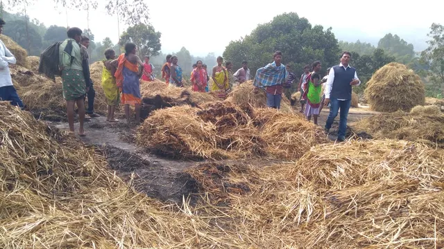 କୋରାପୁଟ: ନିଆଁ ଲାଗି ପୋଡିଗଲା ଧାନ ମାଣ୍ଡିଆ ଖଳା