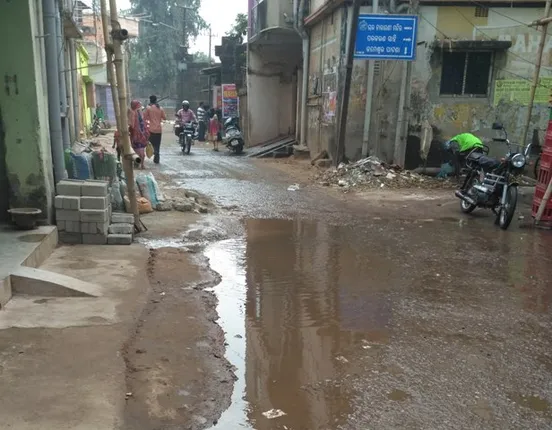 ୱାର୍ଡ ନଂ ୫୪ : ଲୋକଙ୍କ ପାଖରେ ଅଭିଯୋଗର ଲମ୍ପା ଫର୍ଦ