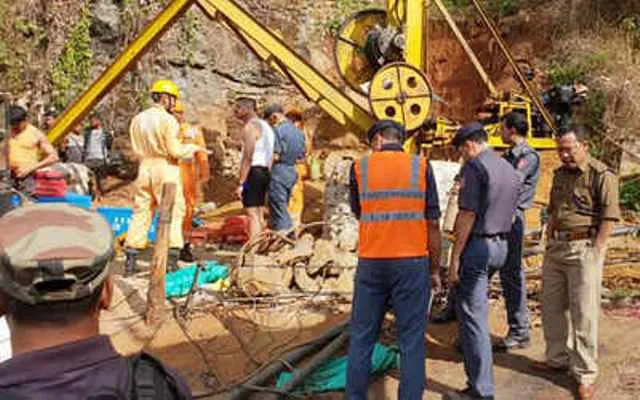 ମେଘାଳୟ କୋଇଲା ଖଣିରେ ଶ୍ରମିକମାନେ ମୃତ୍ୟୁ ମୁଖରେ, ସ୍ପେସାଲ୍‌ ପମ୍ପ୍‌ ପାଇଁ କୋଲ୍‌ ଇଣ୍ଡିଆକୁ ଅନୁରୋଧ କଲେ ମୁଖ୍ୟମନ୍ତ୍ରୀ