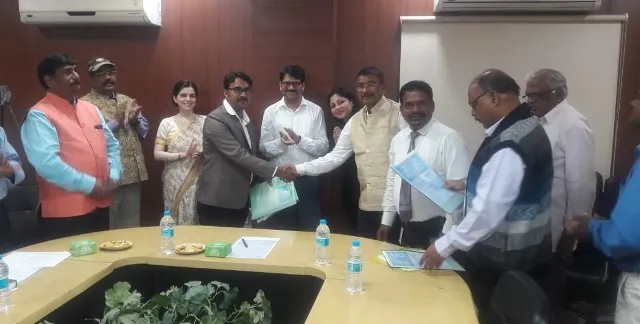 ୩ ଘରୋଇ ଡାକ୍ତରଖାନା ସହ ରାଜିନାମା