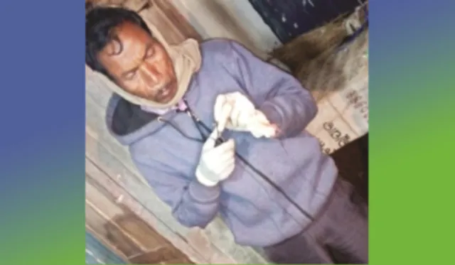 ଅବ୍ୟବସ୍ଥାରେ ଚନ୍ଦାହାଣ୍ତି ଗୋଷ୍ଠୀ ସ୍ବାସ୍ଥ୍ୟକେନ୍ଦ୍ର : ଡାକ୍ତରଙ୍କ କାମ କରୁଛନ୍ତି ପିଅନ