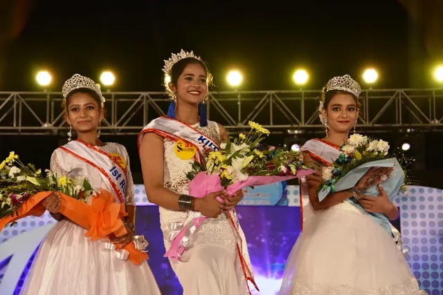 କିଟ୍‌ ନହ୍ନିପରୀ ଲିଟିଲ୍‌ ମିସ୍‌ ଇଣ୍ତିଆ-୨୦୧୮ ଟାଇଟଲ୍‌ ‌ଜିତିଲେ ଲକ୍ଷ୍ନୌର ଶୁଭାଙ୍ଗୀ ଦ୍ବିବେଦୀ