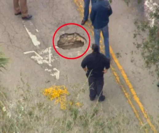 ରାସ୍ତା ନିକଟରେ ସୁଡ଼ଙ୍ଗ ଖୋଳି ବ୍ୟାଙ୍କ୍‌ ଲୁଟ କରିବାକୁ ଯୋଜନା କରିଥିଲେ ଚୋର