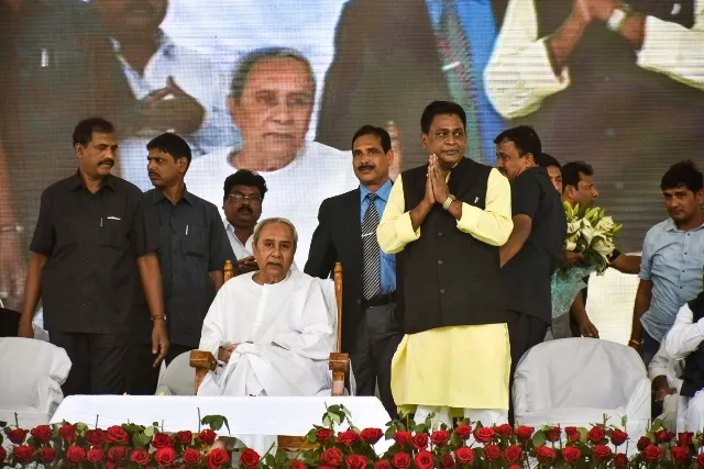 ମୁଖ୍ୟମନ୍ତ୍ରୀଙ୍କ ଉପସ୍ଥିତିରେ ‌ବିଜେଡିରେ ଯୋଗଦେଲେ ନବ