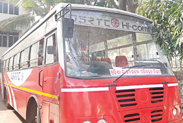 ସରକାରୀ ବସ୍‌ରେ ଗୁଟ୍‌ଖା ଚାଲାଣ