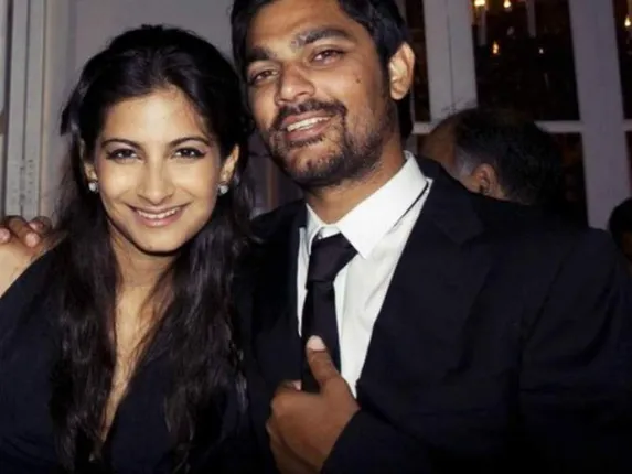 ସୋନମଙ୍କ ପରେ ଏବେ ତାଙ୍କ ଭଉଣୀ ରିୟା ନେବେ ସାତ୍‌ ଫେରା,ଏହି କୋଟିପତିଙ୍କୁ କରିବେ ବିବାହ