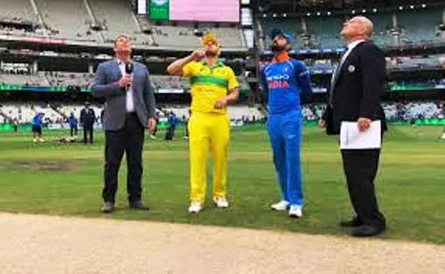 ମେଲବର୍ଣ୍ଣ: ବର୍ଷା ବାଧା ପରେ ଆରମ୍ଭ ହେଲା ଖେଳ,ଅଷ୍ଟ୍ରେଲିଆର ପ୍ରଥମ ଓ୍ଵିକେଟ୍‌ ପତନ