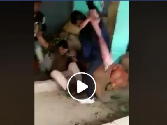 ଭିଡ ହିଂସାର ଶିକାର ହୋଇ ଜୀବନ ଭିକ୍ଷା କରୁଥିଲା ଡିଏସ୍‌ପି, ବଞ୍ଚାଇବା ପରିବର୍ତ୍ତେ ଏକା ଛାଡ଼ି ଚାଲି ଆସିଲେ ଅଙ୍ଗରକ୍ଷୀ