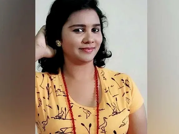 ଅଭିନୟରେ କ୍ୟାରିୟର ଗଢ଼ିବାକୁ ଚାହୁଁ ଥିବା ପତ୍ନୀକୁ ଖଣ୍ଡ-ଖଣ୍ଡ କରି କାଟି ଅଳିଆଗଦାରେ ଫିଙ୍ଗି ଦେଲେ ଏହି ସିନେ-ନିର୍ମାତା