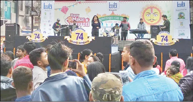 ଲୁଟିବାକୁ ପଥ ଉତ୍ସବ ମାଧ୍ୟମ, ଆଖିରେ ଆଙ୍ଗୁଠି ଗେଞ୍ଜି ମାସକୁ ୮ଲକ୍ଷରୁ ଅଧିକ ଲୁଟ୍‌