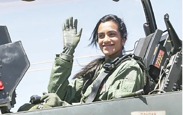 ତେଜସ୍‌ରେ ଉଡିଲେ ସିନ୍ଧୁ