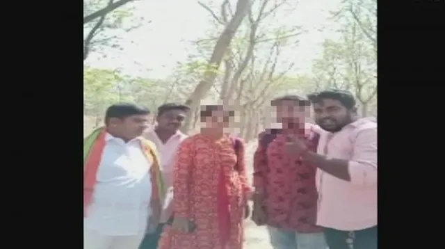 ପାର୍କରେ ପ୍ରେମୀ ଯୁଗଳଙ୍କୁ ବଜରଙ୍ଗ ଦଳ ଧରି ଜବରଦସ୍ତ ବାହା କରଇବା ପରେ ଆଉ ଘରକୁ ଫେରିନାହାନ୍ତି ସେମାନେ