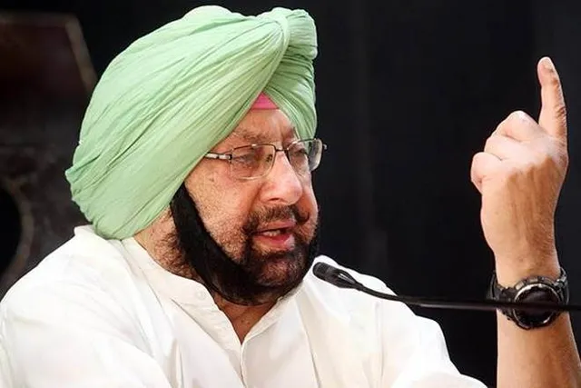 ମଧ୍ୟରାତ୍ରରେ ଜରୁରିକାଳୀନ ବୈଠକ ଡକାଇଲେ ପଞ୍ଜାବ ମୁଖ୍ୟମନ୍ତ୍ରୀ କ୍ୟାପ୍‌ଟେନ୍‌ ଅମ୍ରିନ୍ଦର ସିଂହ