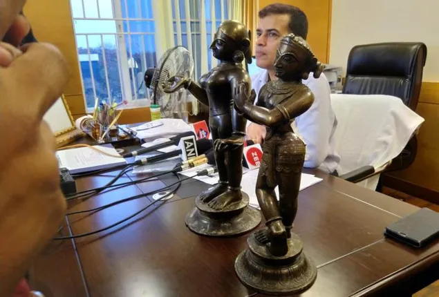 ଅଢ଼େଇ କୋଟି ଟଙ୍କାର ୨ଟି ଅଷ୍ଟଧାତୁ ମୂର୍ତ୍ତି ଜବତ, ଜଣେ ଗିରଫ