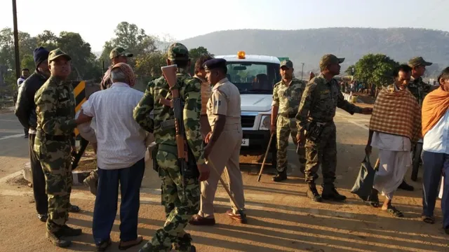 ଦେବଗଡ଼ ଜିଲ୍ଲାରେ ରାସ୍ତାରୋକ ଏବଂ ୧୨ ଘଣ୍ଟିଆ ବନ୍ଦ ଡାକରା , ୪୯ ଗିରଫ