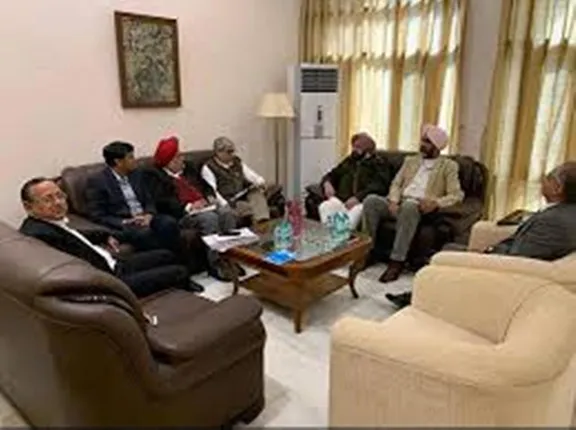 ସର୍ଜିକାଲ ଷ୍ଟାଇକ୍‌ ପରେ ପଞ୍ଜାବର ସୀମାବର୍ତ୍ତୀ ଜିଲ୍ଲାଗୁଡ଼ିକରେ ହାଇ ଆଲର୍ଟ ଜାରି, ସବୁ ପରିସ୍ଥିତି ପାଇଁ ପ୍ରସ୍ତୁତ ରହିବାକୁ ପୁଲିସ ଅଧିକାରୀଙ୍କୁ ନିର୍ଦ୍ଦେଶ 