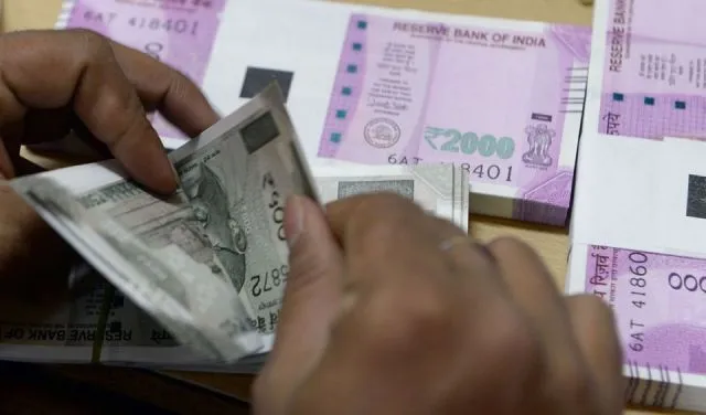 ଋଣ ଲକ୍ଷେ କୋଟି ଡେଇଁବ