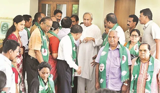 ନବୀନ ନିବାସରେ ବିଜେଡିର ମିଶ୍ରଣ ପର୍ବ