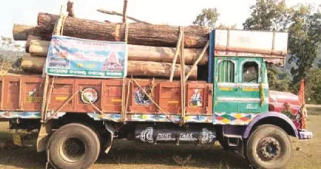 ସଂକଟ ମଧ୍ୟକୁ ଚାଲିଯାଉଛି ପରମ୍ପରା: ରଥକାଠ ଯୋଗାଇ ପାରୁନି ନୟାଗଡ଼ ବନଖଣ୍ଡ