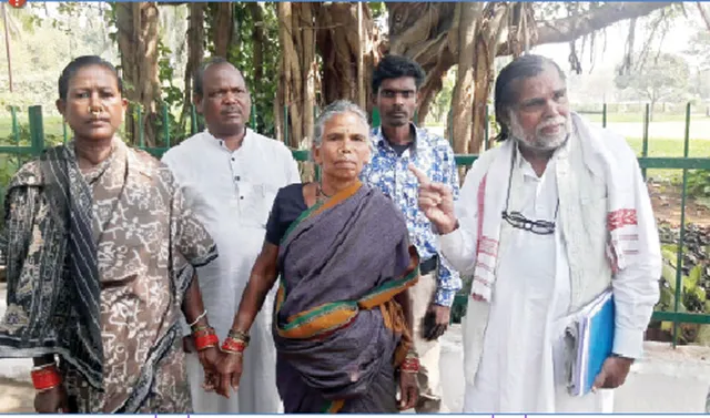 ହକ୍ ଦାବିରେ ଅଣ୍ଟା ଭିଡ଼ିଲେ ଝୋଡିଆ, ରାଜ୍ୟପାଳଙ୍କୁ ଦେଲେ ସ୍ମାରକପତ୍ର :ଆଦିବାସୀ ମାନ୍ୟତା ନ ମିଳିଲେ ଭୋଟ ବର୍ଜନ