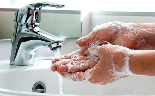 ସାବଧାନ୍‌! ଏସବୁ ଅଭ୍ୟାସରେ ଲିପ୍ତ ତ ହେପାଟାଇଟିସ୍‌ ସଂକ୍ରମଣର ଶିକାର ହୋଇପାରନ୍ତି