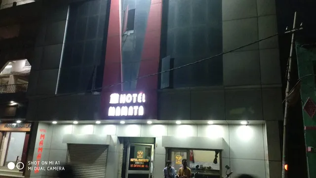 ଦେବଗଡ଼: ହୋଟେଲ ରୁମରୁ ଯୁବକଙ୍କର ମୃତଦେହ ଉଦ୍ଧାର, ଆତ୍ମହତ୍ୟା ସନ୍ଦେହ