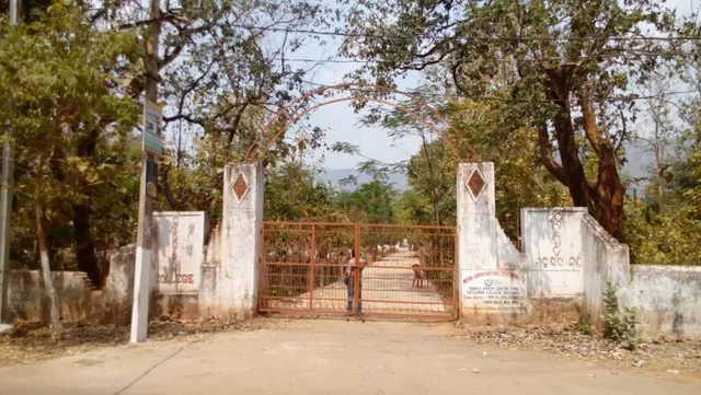 ଦେବଗଡ: ଯୁକ୍ତ ୨ ପରୀକ୍ଷା କେନ୍ଦ୍ରରେ ସିସିଟିଭି ଲାଗିବାକୁ ନେଇ ଉତ୍ତେଜନା