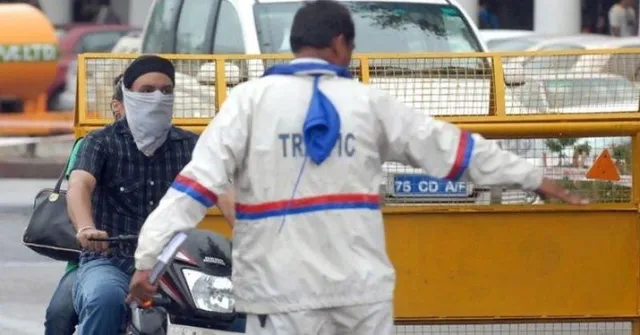 ଚାଲାଣ କାଟିଥିବାରୁ ଘରକୁ ଫେରୁଥିବା ସମୟରେ ଟ୍ରାଫିକ୍‌ କନେଷ୍ଟବଳଙ୍କୁ ନିସ୍ତୁକ ମାଡ଼ ମାରିଲେ ୩ ଯୁବକ