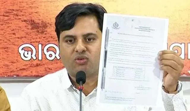 ନକଲ ଗୁଇନ୍ଦା ଚିଠିକୁ ନେଇ ବିବାଦ ଘଟଣା : ନେତାଙ୍କୁ ଥାନାକୁ ଟାଣିବ କମିସନରେଟ ପୁଲିସ, ବ୍ୟକ୍ତିଗତ ହା‌ଜିରା ପାଇଁ ନୋଟିସ