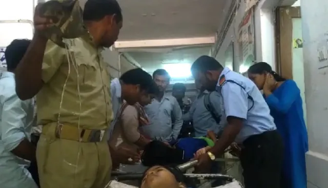 ବିଷାକ୍ତ ଖାଦ୍ୟ ଖାଇ ଅସୁସ୍ଥ ଘଟଣା : ଘରକୁ ଫେରିଲେ ୪ ଛାତ୍ରୀ, ଜଣେ ବ୍ରହ୍ମପୁରରେ ଚିକିତ୍ସାଧୀନ