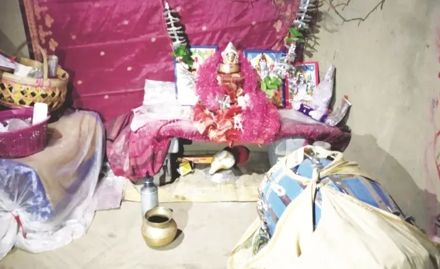 ଅନ୍ଧବିଶ୍ବାସୀ ପରିବାର ଲୋକଙ୍କ ବର୍ବରକାଣ୍ଡ : କଣ୍ଟାରେ ଝିଅ ଆଖି,ମୁଣ୍ଡ ଫୋଡ଼ିଲେ