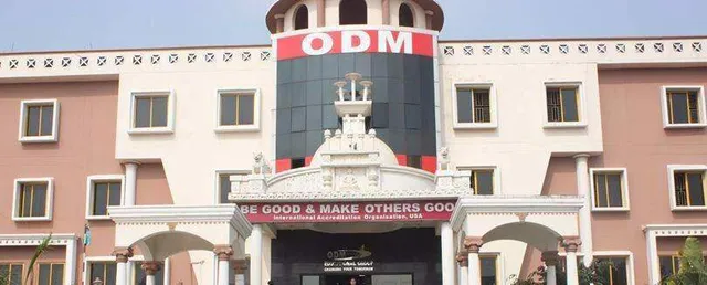 ଛାତ୍ରଛାତ୍ରୀଙ୍କୁ ବାଧ୍ୟତାମୂଳକ ଟିସି, ଅଭିଭାବକଙ୍କ ଅନଶନ