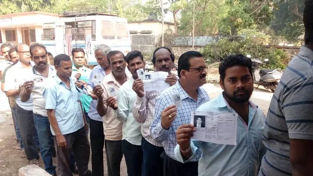 ୫ ଲୋକସଭା ଓ ୩୫ ବିଧାନସଭା ଆସନ ଲାଗି ଭୋଟ ଗ୍ରହଣ ଜାରି;  ୩୭୦୧ ସମ୍ବେଦନଶୀଳ ବୁଥରେ କଡ଼ା ସୁରକ୍ଷା