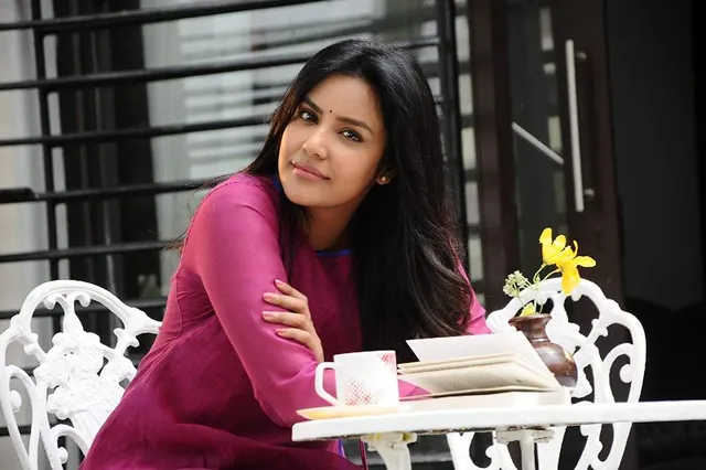 ସୋସିଆଲ ମିଡିଆ ବ୍ୟବହାରକାରୀଙ୍କ ଚାଞ୍ଚଲ୍ୟକର ବୟାନ : ଅଭିନେତ୍ରୀ ପ୍ରିୟା ଆନନ୍ଦ ହିଁ ଶ୍ରୀଦେବୀଙ୍କ ମୃତ୍ୟୁର କାରଣ