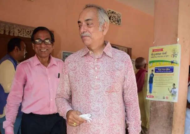 ଭୋଟ ଦେଲେ ପୁରୀ ଗଜପତି ମହାରାଜା ଦିବ୍ୟସିଂହ ଦେବ