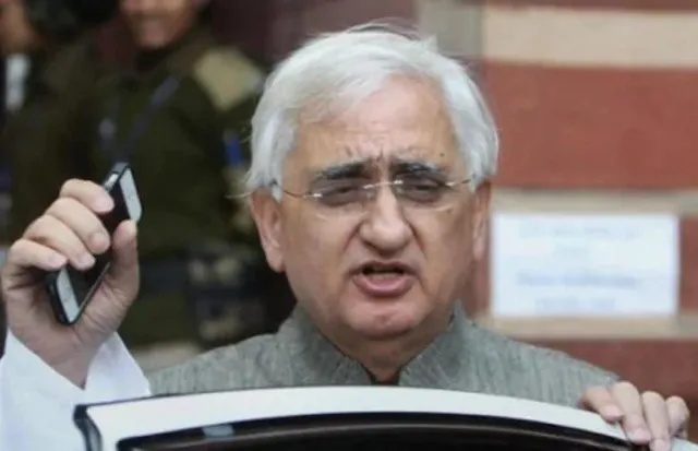 ଉତ୍ତର ପ୍ରଦେଶର ମୁଖ୍ୟମନ୍ତ୍ରୀ ଯୋଗୀ ଆଦିତ୍ୟନାଥଙ୍କ ଉଦ୍ଦେଶ୍ୟରେ ପୂର୍ବତନ ବୈଦେଶିକ ମନ୍ତ୍ରୀ ସଲମାନ୍‌ ଖୁର୍ସିଦ୍‌  କହିଲେ, ‘ରିସ୍ତେମେଁ ମେଁ ଉନ୍‌କା ବାପ୍ ଲଗତା ହୁଁ’