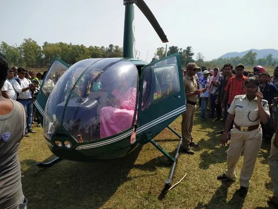 ବିଜେଡି ସଭା ନିକଟରେ ଓହ୍ଲାଇଲା ବିଜେପି ହେଲିକପ୍ଟର